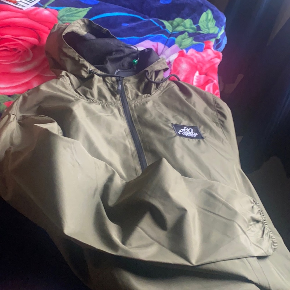 80Eighty Mens large green windbreaker